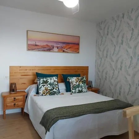 Kailani Tacoronte سانتا كروز دي تينيريف